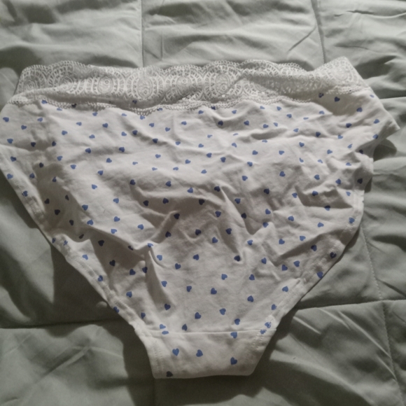 New Aeropostle White Lace Trim Heart Print Panties - Picture 4 of 4